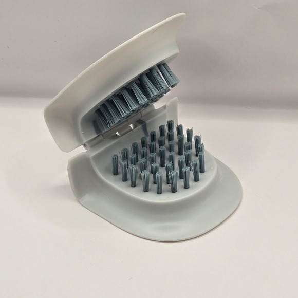 Pampered Chef Utensil Scrubber #100751 - Picture 3 of 5